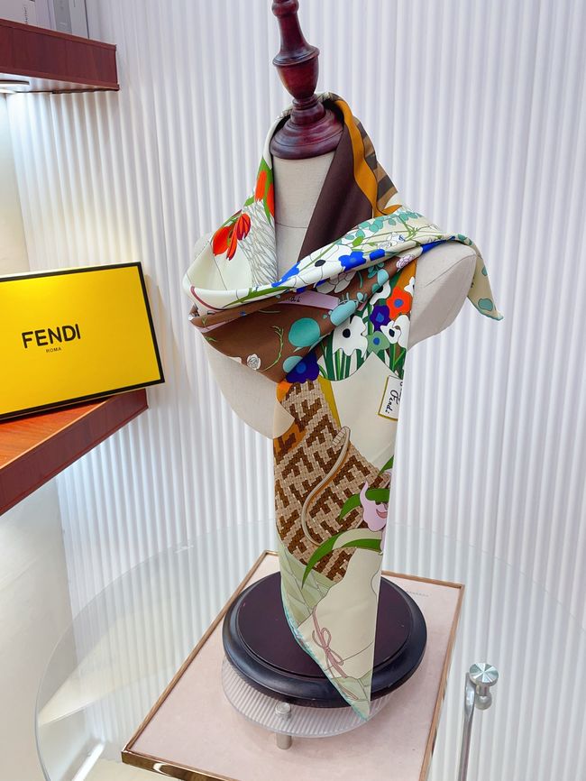 Fendi silk Square 90 06390-1