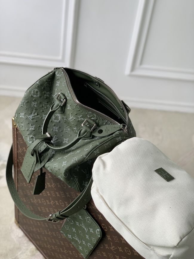 Louis Vuitton Runway Speedy P9 Bandouliere 30 M24425 green Louis Vuitton Runway Speedy P9 Bandouliere 30 M24425 green