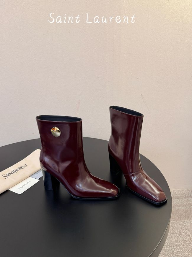 Saint Laurent boots in smooth leather 65282-3