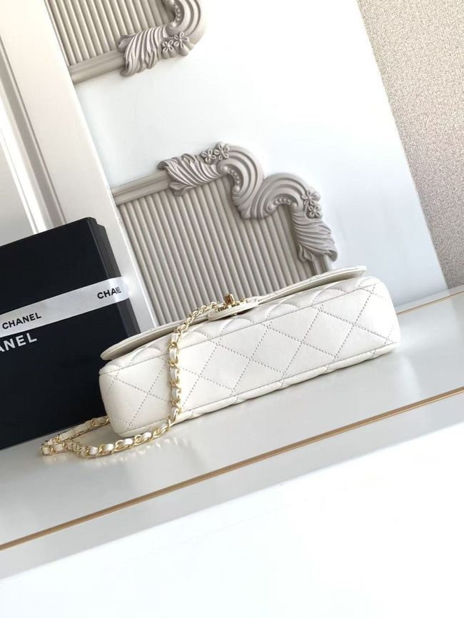 Chanel Flap Bag Lambskin AS6568 white Chanel Flap Bag Lambskin AS6568 white
