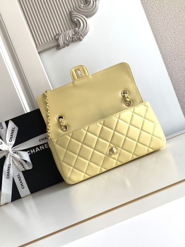Chanel Flap Bag Lambskin AS6568 yellow Chanel Flap Bag Lambskin AS6568 yellow