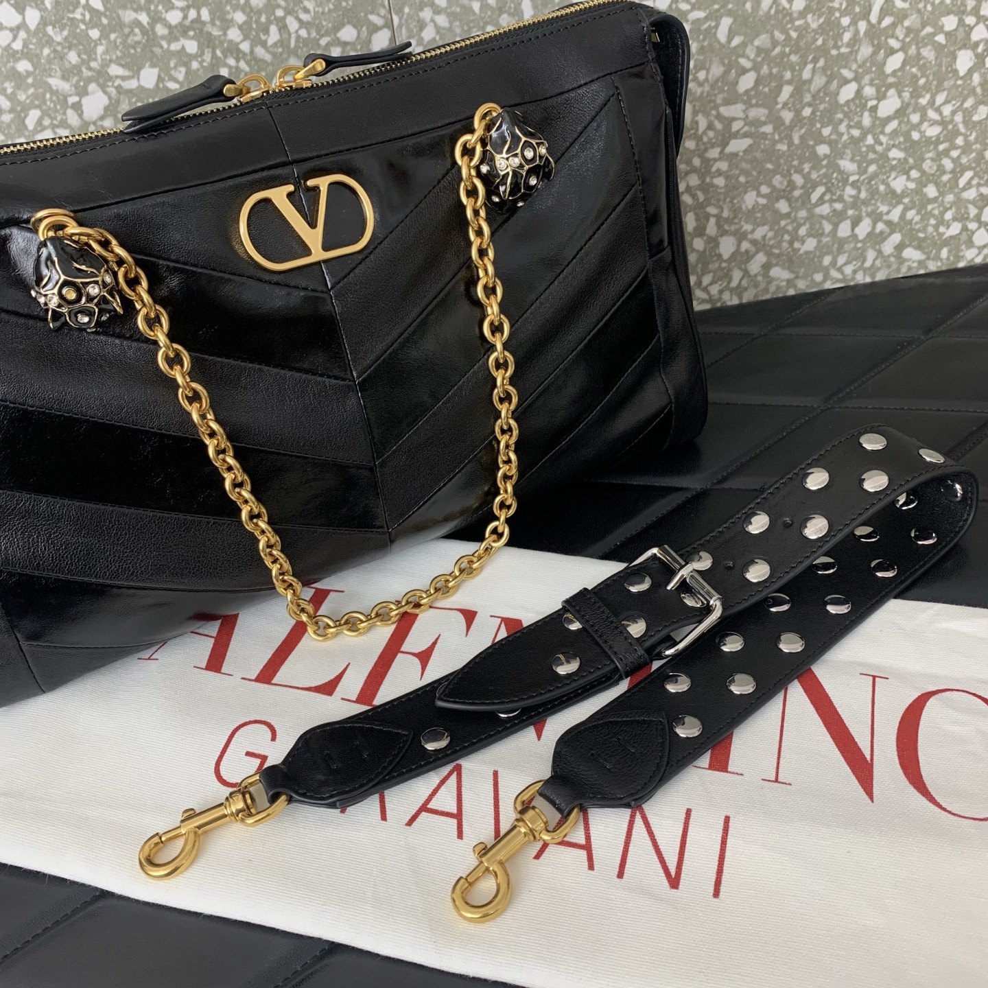 VALENTINO PANTHEA lambskin bag WB0S70 black VALENTINO PANTHEA lambskin bag WB0S70 black