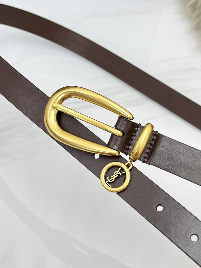 Saint Laurent CASSANDRE charm elongated buckle thin belt in leather S2596-4 Saint Laurent CASSANDRE charm elongated buckle thin belt in leather S2596-4