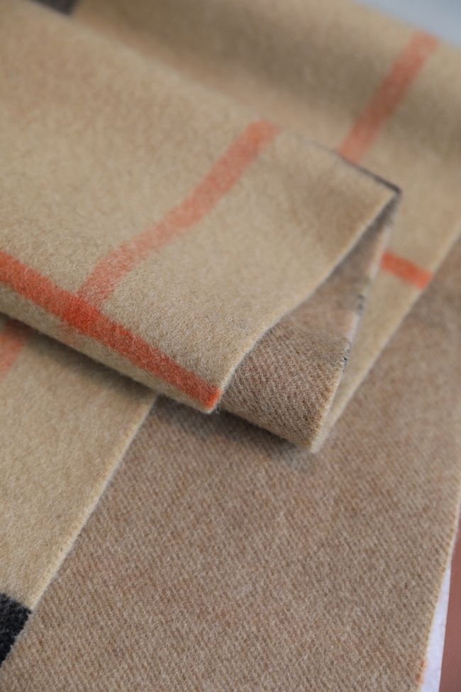 Burberry cashmere scarf BU0031-1