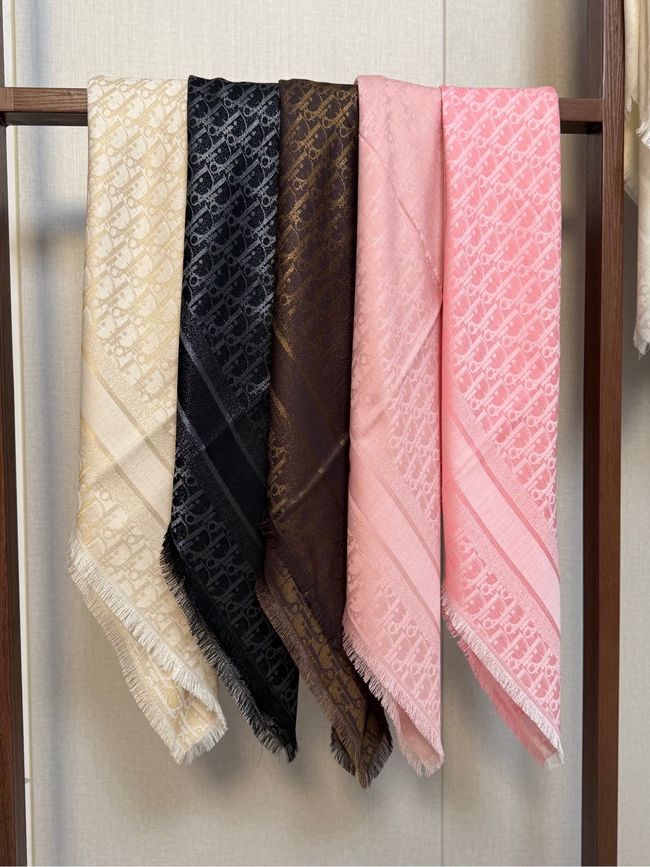 Dior Oblique Shawl Wool and Silk Jacquard I1058-1 Dior Oblique Shawl Wool and Silk Jacquard I1058-1