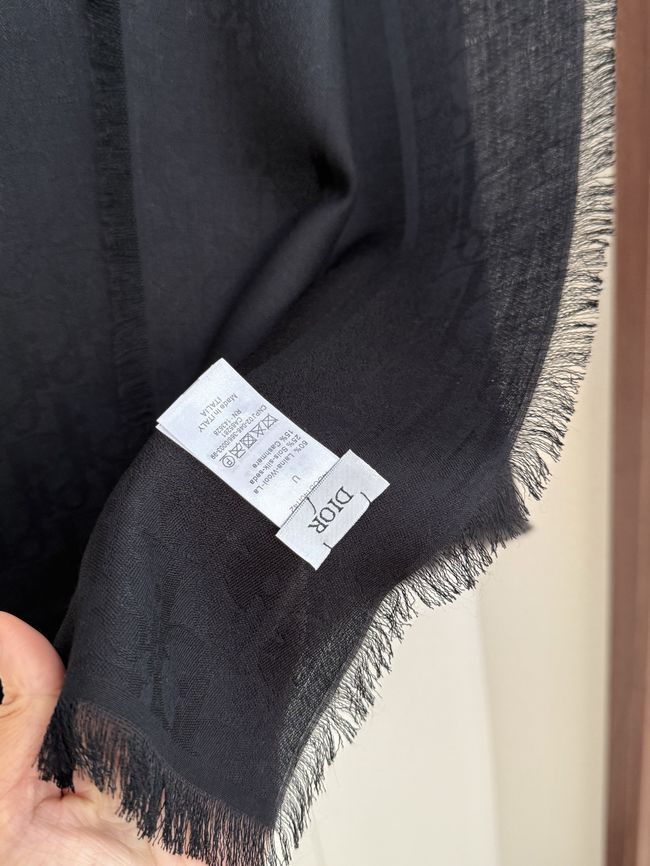 Dior Oblique Shawl Wool and Silk Jacquard I1058-5 Dior Oblique Shawl Wool and Silk Jacquard I1058-5