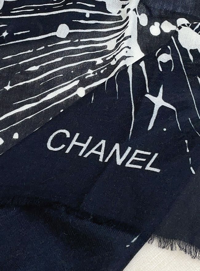 Chanel cashmere scarf AAC489-1 Chanel cashmere scarf AAC489-1