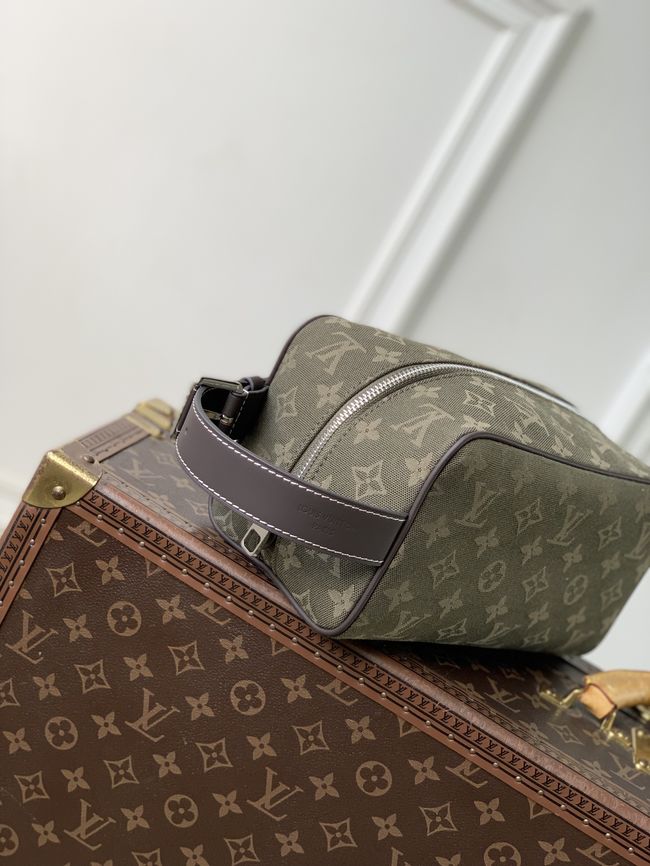 Louis Vuitton Locker Dopp Kit M2A666 Khaki Green Louis Vuitton Locker Dopp Kit M2A666 Khaki Green