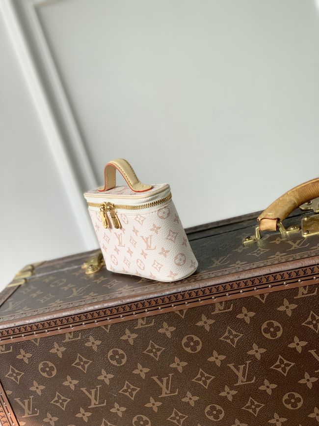 Louis Vuitton Nice Beauty M25689 white Louis Vuitton Nice Beauty M25689 white