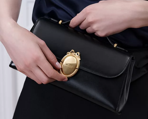 Dior Medaillon Pouch Smooth Calfskin M3671 black Dior Medaillon Pouch Smooth Calfskin M3671 black