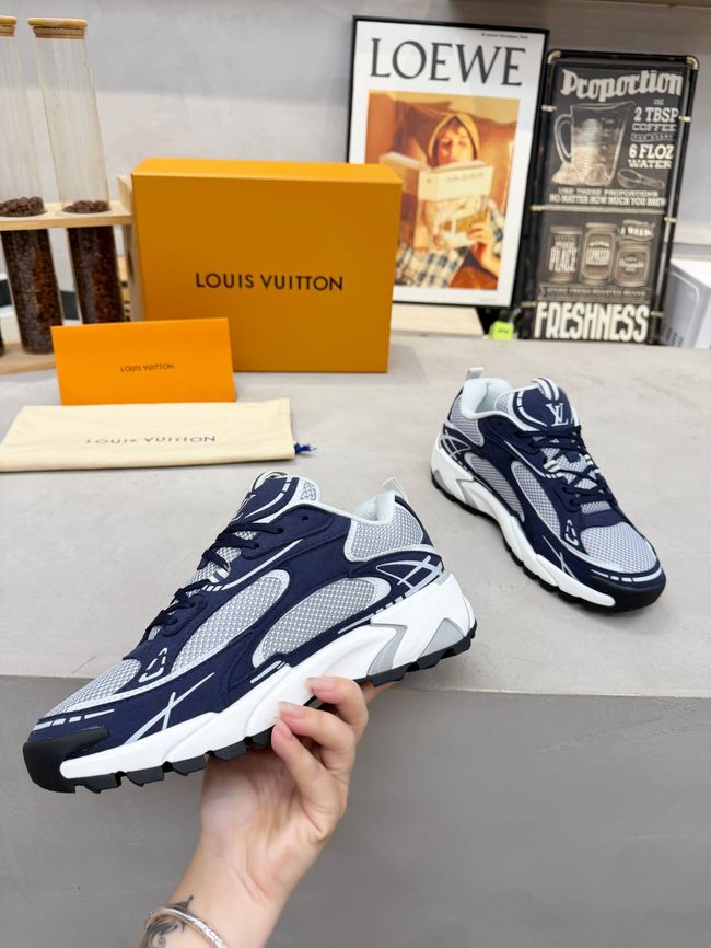 Louis Vuitton Tatic Runner Sneaker 1AKC4L-1