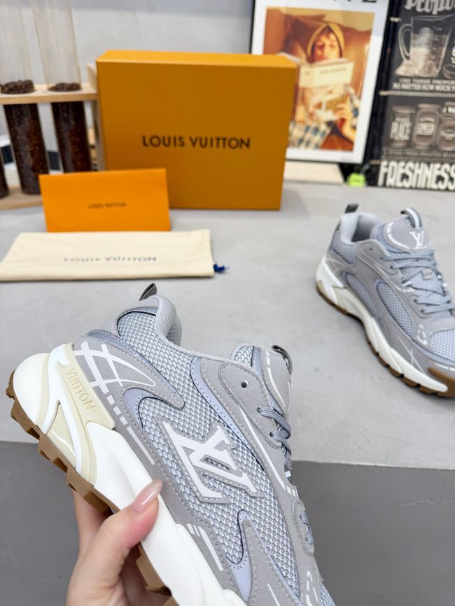 Louis Vuitton Tatic Runner Sneaker 1AKC4L-4