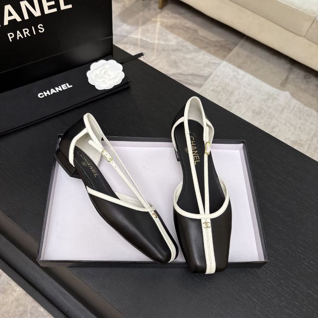 Chanel Mary Janes G47613-4