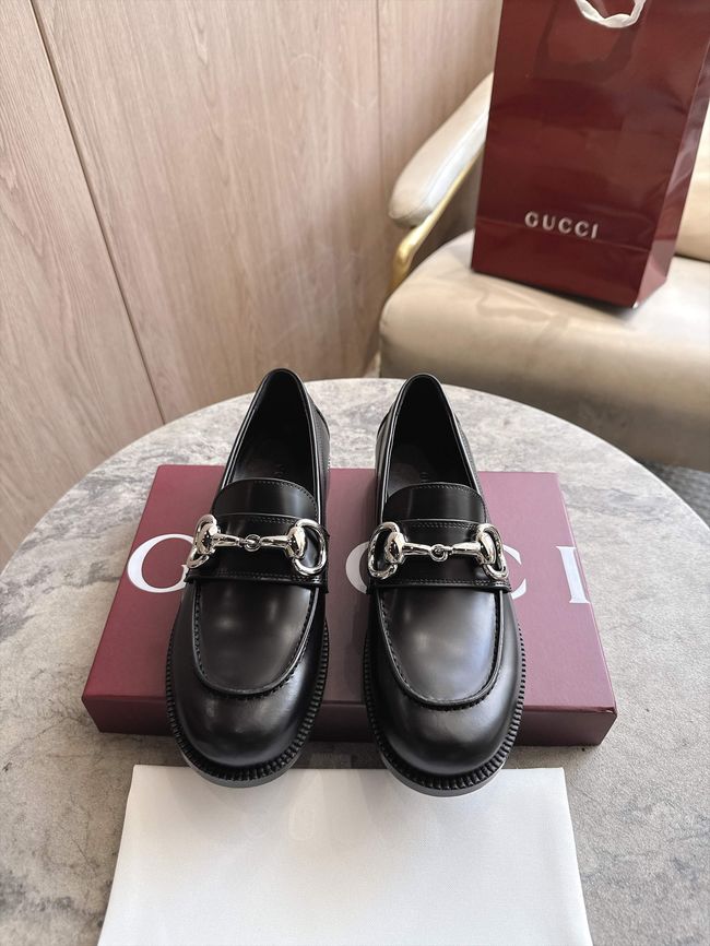 Gucci Womens Boulevard loafer 876289-2