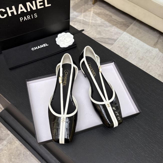Chanel Mary Janes G47613-11