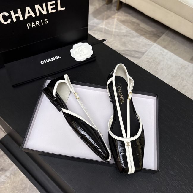 Chanel Mary Janes G47613-11