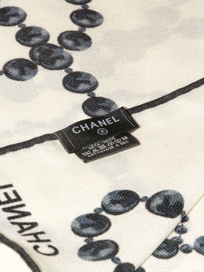 Chanel Wool and Silk Shawl AAC492-1 Chanel Wool and Silk Shawl AAC492-1