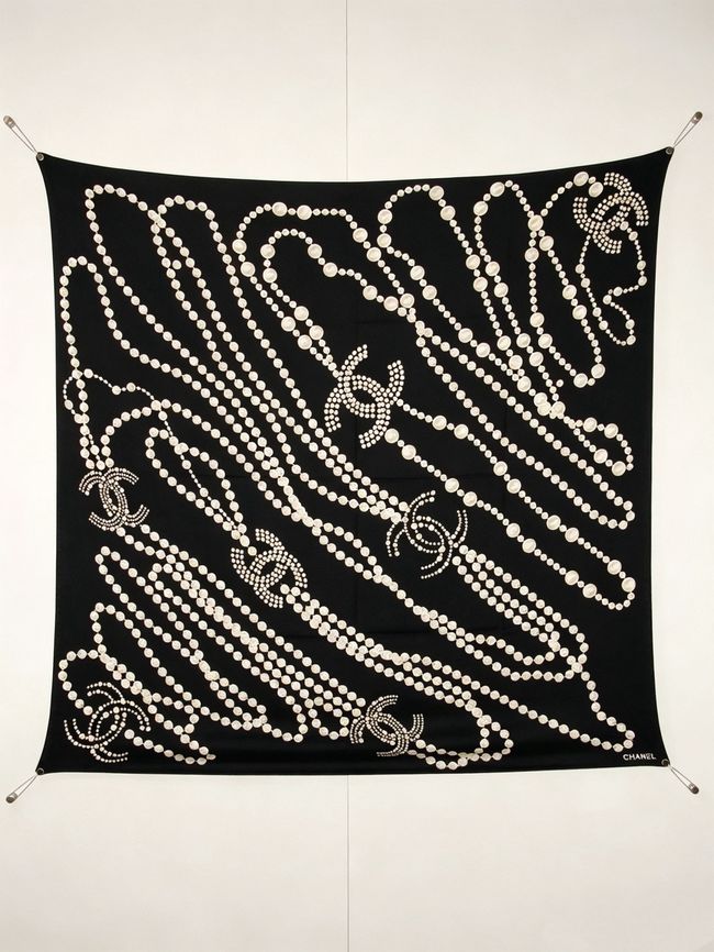 Chanel Wool and Silk Shawl AAC492-2 Chanel Wool and Silk Shawl AAC492-2