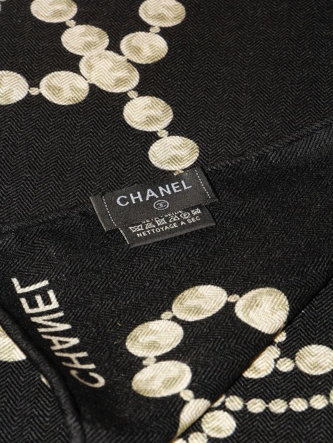Chanel Wool and Silk Shawl AAC492-2 Chanel Wool and Silk Shawl AAC492-2
