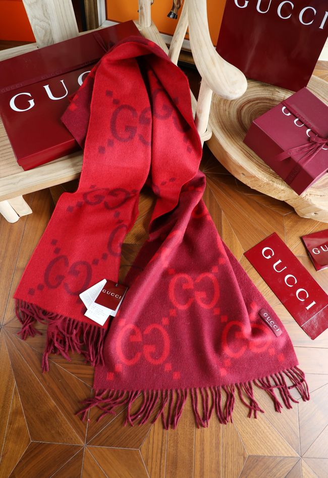 Gucci Reversible Cashmere scarf 777067-4