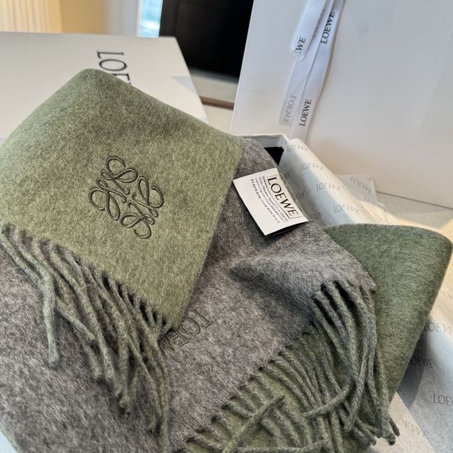 Loewe Cashmere scarf 0020-3 Loewe Cashmere scarf 0020-3