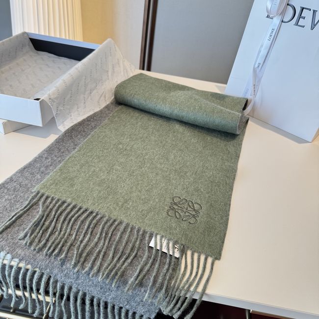 Loewe Cashmere scarf 0020-3 Loewe Cashmere scarf 0020-3