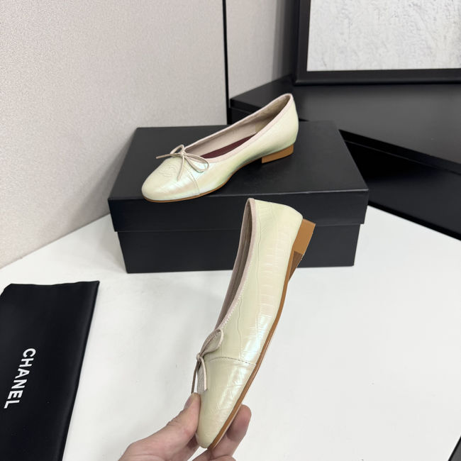 Chanel Ballet flats B26484-4
