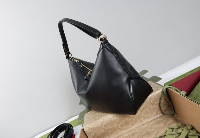 Gucci Starlet large shoulder bag soft leather A00CI2 black Gucci Starlet large shoulder bag soft leather A00CI2 black