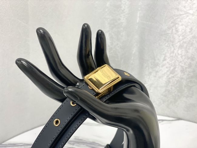 MEDIUM DIOR BOBBY BAG Warm Taupe Box Embroidery M2170 dark blue MEDIUM DIOR BOBBY BAG Warm Taupe Box Embroidery M2170 dark blue