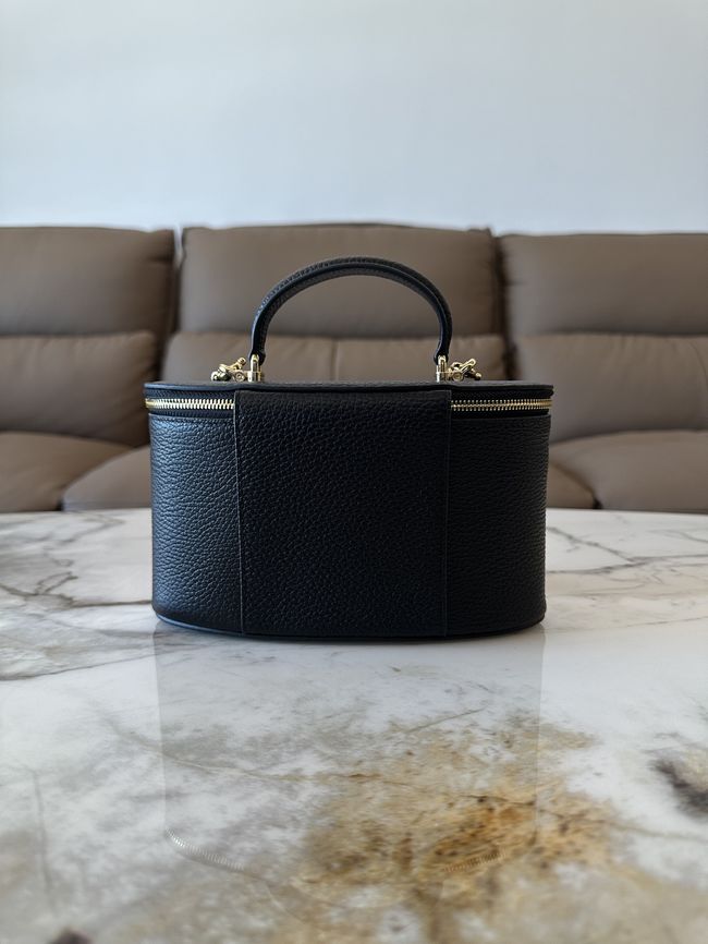 Chanel Vanity with Chain AP5574 black Chanel Vanity with Chain AP5574 black