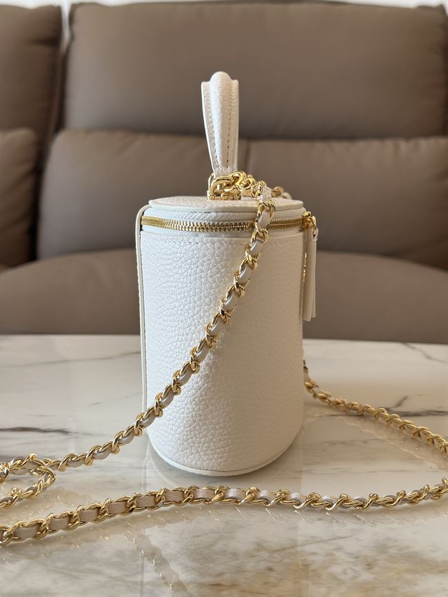 Chanel Vanity with Chain AP5574 white Chanel Vanity with Chain AP5574 white