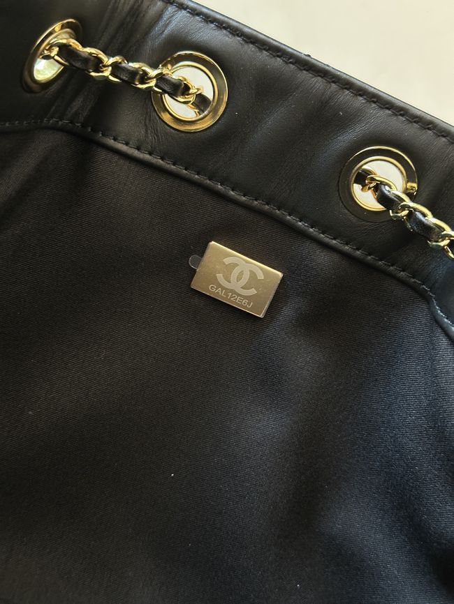 CHANEL 25 Mini Handbag patent leather AS5631 black