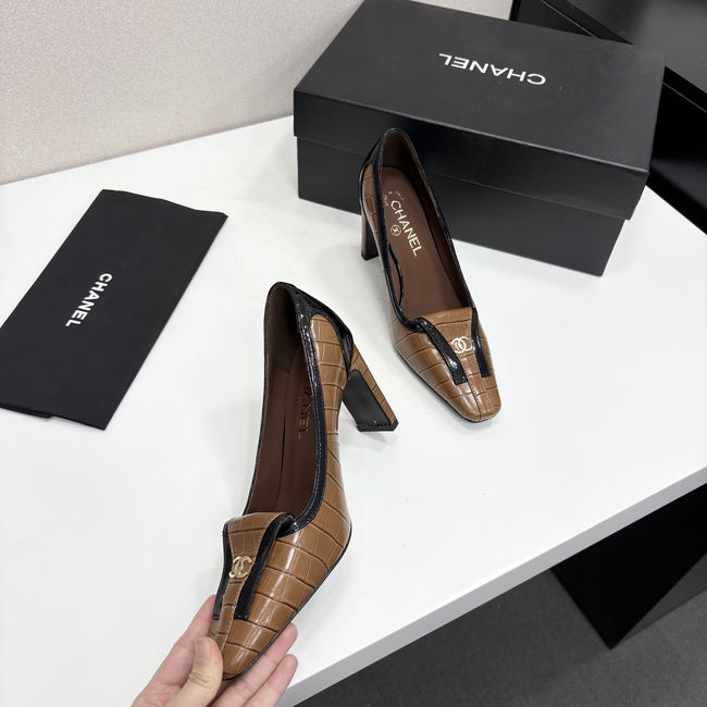 Chanel Mary Janes G47614-4