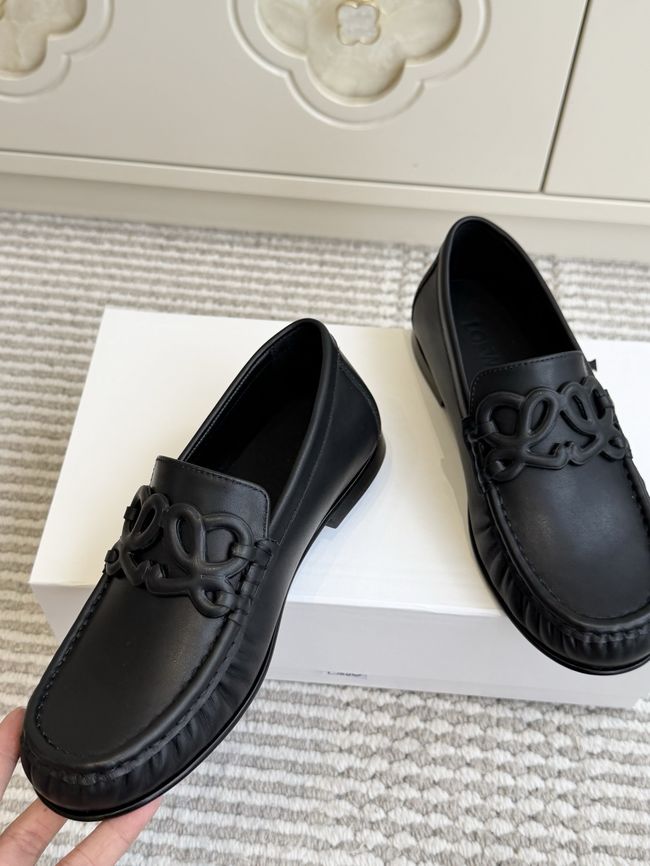 Loewe cowhide Double L loafers VL290-6